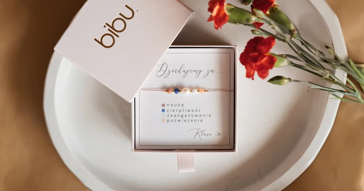 Najlepsze pomysły na to, co dać wychowawczyni na dzień nauczyciela