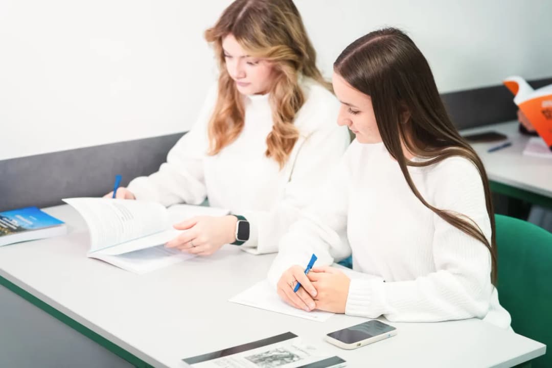 Co po studiach bezpieczeństwo narodowe? Odkryj najlepsze ścieżki kariery