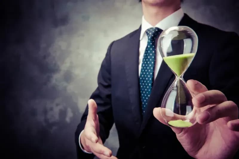 Jak obliczyć staż pracy po studiach i zyskać więcej praw pracowniczych