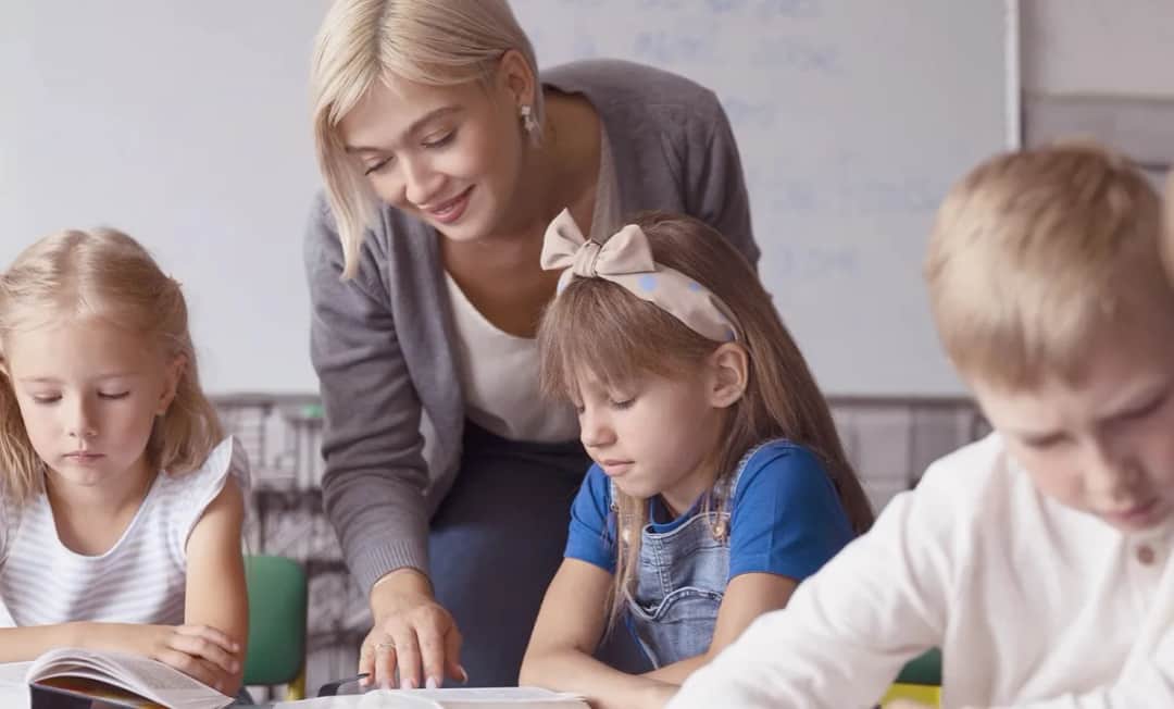 Jak podziękować wychowawcy w wyjątkowy sposób i wyrazić wdzięczność