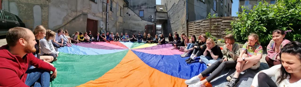 Czy kierownik wypoczynku może być wychowawcą? Sprawdź zasady i wyjątki