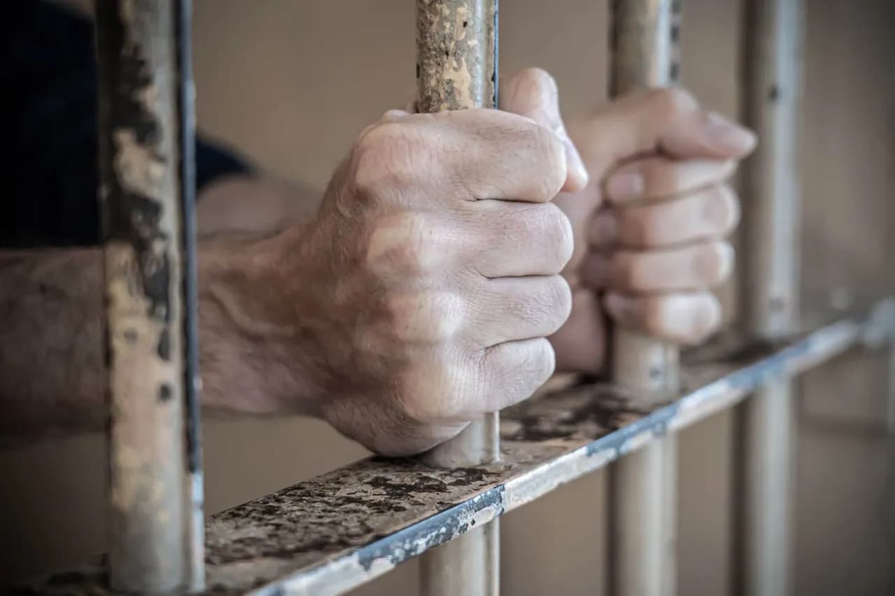 Jak skontaktować się z wychowawcą osadzonego i uniknąć problemów